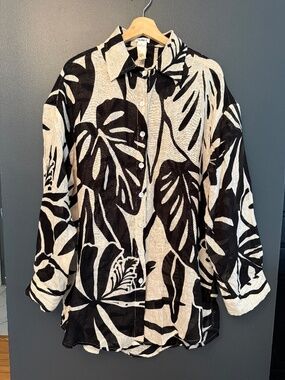 Vitamin A 100%  Linen Button down Tropical Leaf  Shirt M Black & Ivory